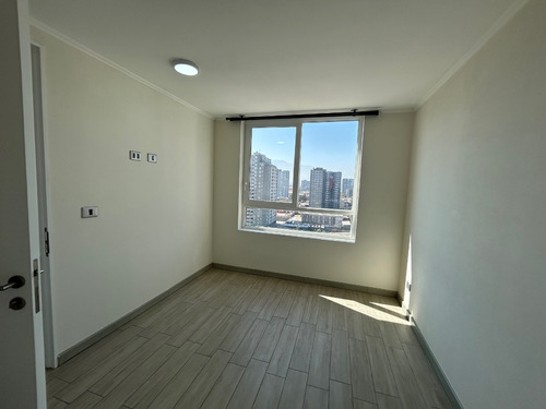 Metro Lo Ovalle; Impecable - 1dorm+1b, Oriente, Codjc