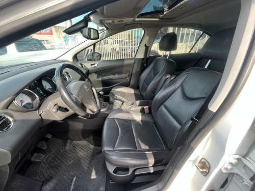 Peugeot 408 2.0 Feline 143cv