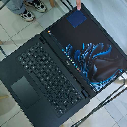 Latitude 3410 Touch/ Full-hd/ Core I7(10th)/ 32gb-ram/ 512gb Gris (Usado)