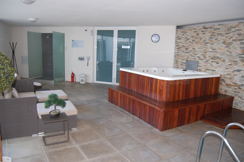Imagen 10 de 27 de One Apartamento 2 Dormitorios Piscina Departamento En Venta Ubicado En Playa Brava, Punta Del Este, Punta Del Este / Maldonado