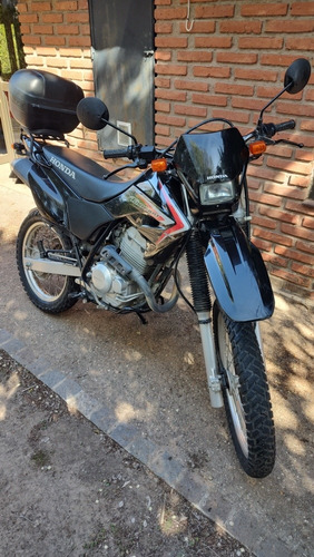 Imagen 3 de 25 de Moto Honda Tornado Xr 250 2016 7300 Km Impecable Original !!