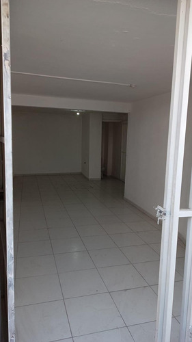 Local Comercia En Renta Sobre Av. Constitución, Casi Esquina Con Av. Salvador Nava Martínez En Slp
