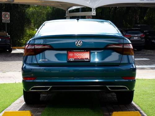 Imagen 4 de 11 de Volkswagen Jetta Highline Tsi 2019