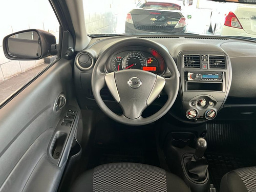 Nissan Versa V-Drive 1.0 12v 4p