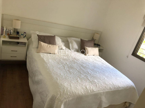 Apartamento À Venda, 2 Quartos, 2 Vagas, Centro - Vinhedo/sp - 5074