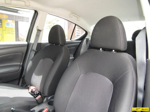 Nissan Versa 1.6 Advance
