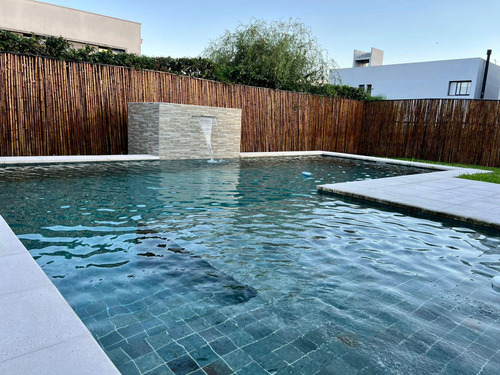 Casa En Barrio Privado Alto Verde 2