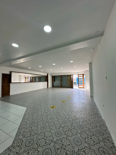 Local En Arriendo Ubicado En Centro De Serena (160128)
