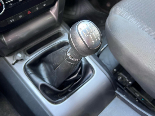 Mahindra Pik-Up DCAB CRDE MT 4X4 2.2
