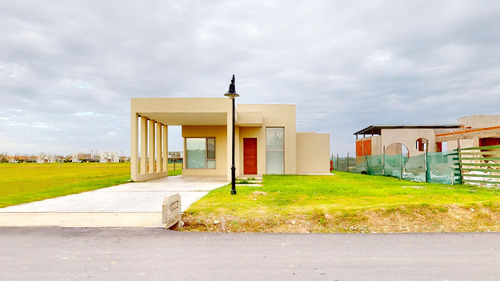 Casa En Venta Haras Del Sur Iii 3 Dorm. Y Pileta