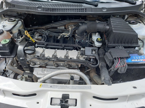 Imagen 13 de 13 de Volkswagen 1.6 5 Ptas Trend Comfortline 2018