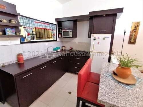 Imagen 17 de 30 de Casas En Venta El Amanecer Cabudare Lara. 3 Habitaciones 2 Baños 2 P/e Cod # 22 - 7781 Katty Vasquez Rentahouse 412 - 1498654 Contactame! Excelente Precio De Oportunidad E Inversion. Negociable !!!