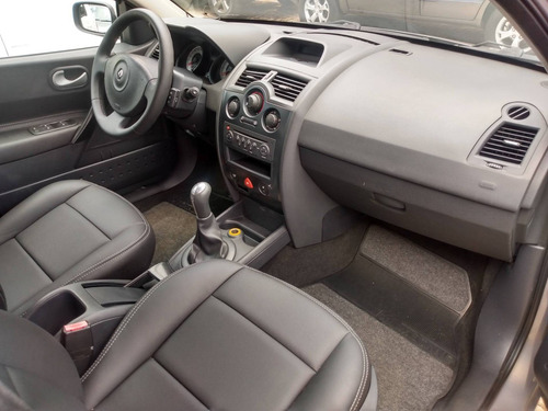 Renault Mégane 1.6 Expression 16v Flex 4p Manual