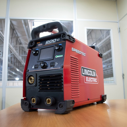 Imagem 2 de 10 de Inversor De Solda Multiprocesso 200a Speedtec 200c Lincoln
