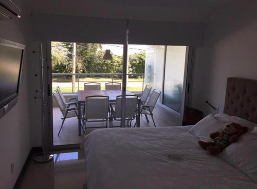 Imagen 17 de 19 de Divino Apartamento De 2 Dormitorios A Pocos Metros De La Playa - Temporada 2023