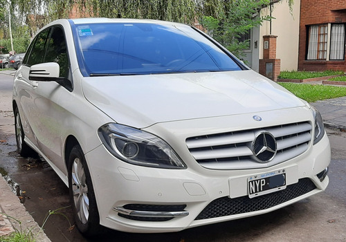 Mercedes Benz B200