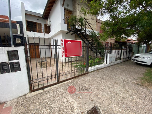 Casa En Venta Ph Frente Clinica V. Sarsfield (ref #3135)