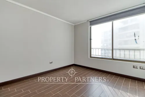 Departamento De 4 Habitaciones, Primera Línea En C...
