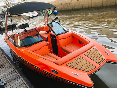 Imagen 5 de 15 de Lancha De Wakeboard Y Wakesurf Skywake Xl22 =0k Argemotors
