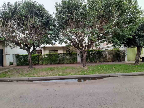 Imagen 1 de 14 de Casa En Venta En Ituzaingo Norte