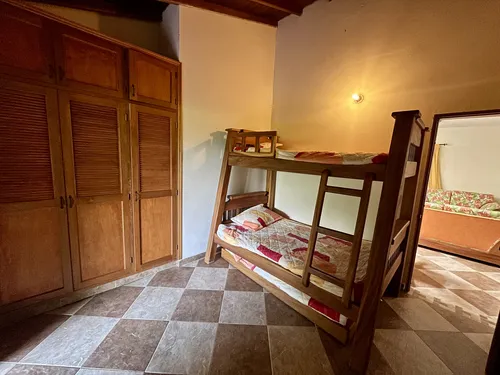 Finca Exclusiva En San Jerónimo Con Piscina Y Amplios Espacios
