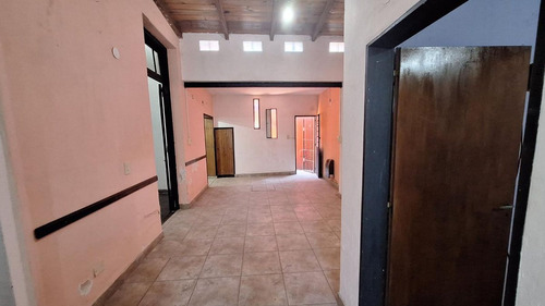 Venta Casa A Reciclar 2 Dormi Cochera Arroyito