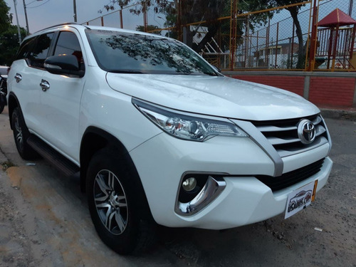 Toyota Fortuner 2.7 Md 2018 At 4x2 Gasolina