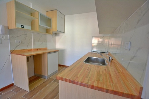 Imagen 2 de 10 de Ph 2 Ambientes En Venta