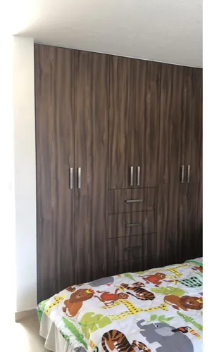 Se Vende Casa Entre El Refugio Y Zibata, 3 Recamaras, 2.5 Baños, Jardín, Roof Ga