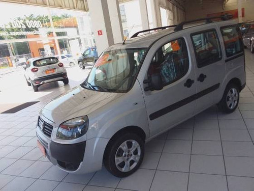 Imagem 4 de 9 de Fiat Doblò 1.8 Mpi Essence 7l 16v Flex 4p Manual