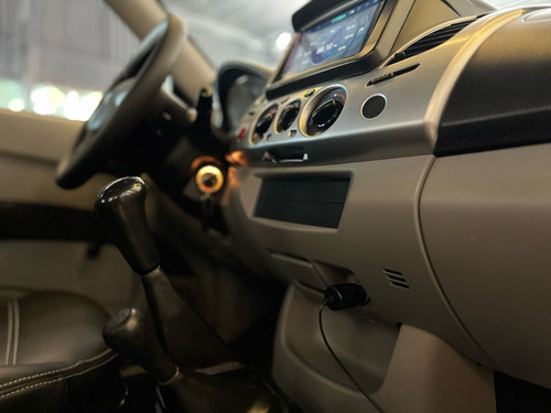 Mitsubishi L200 Triton GL 3.2 CD TB Int. Dies. Mec.