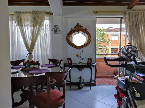 Apartamento En Venta En Cabañas. Cod V12550