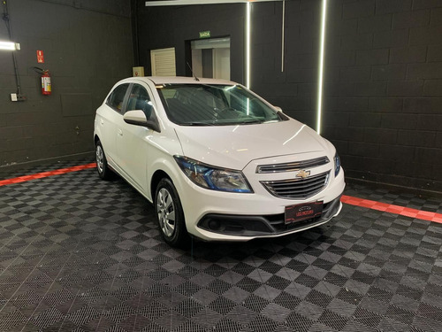 Chevrolet Onix 1.4 Lt 5p
