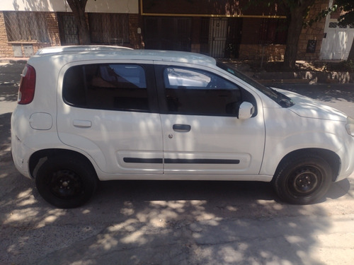Imagen 3 de 10 de Fiat Uno 2013 1.4 Attractive