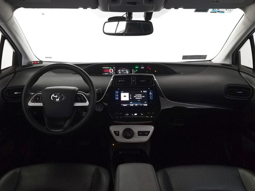 Imagen 9 de 15 de Toyota Prius Premium 2018 Rojo