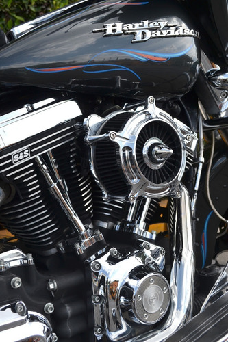 Imagen 1 de 15 de Vendo/cambio Harley Street Glide 1584 Con Accesorios 6 Vel.