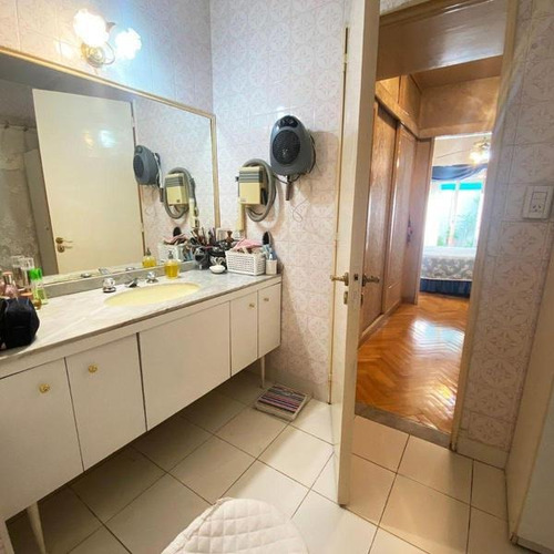 Imagen 10 de 11 de Venta Departamento 3 Ambientes Con Patio + Dependencia - 3 Baños · Flores