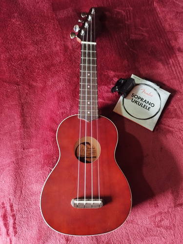 Ukelele Soprano Fender 