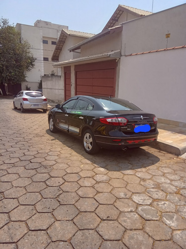 Renault Fluence 2.0 Dynamique Hi-flex 4p