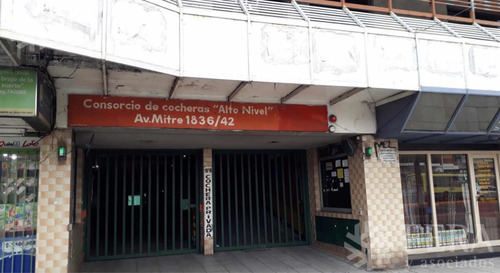 Cochera En Venta, Planta Alta En Avellaneda, Crucesita