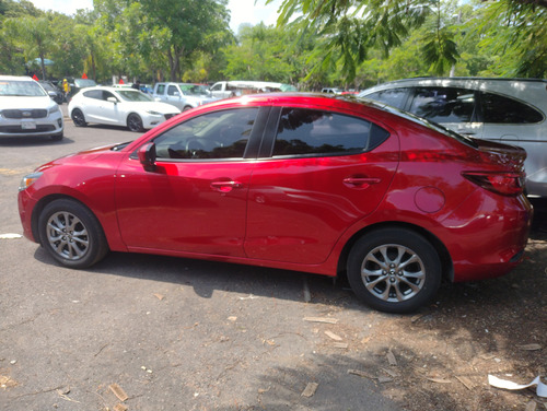 Mazda Mazda 2 1.5 I Sport Sedan Mt