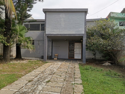 Imagen 1 de 22 de Casa En Renta Para Oficinas, Col. Centro, Coatzacoalcos, Ver.