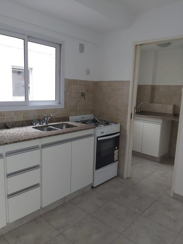 Imagen 10 de 20 de Departamento - Moron