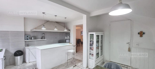 Casa Remodelada En Venta En Punta Chica, San Fernando