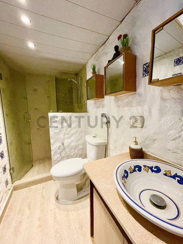 Hermoso Apartamento Con Vista Al Mar En El Condominio Isla Marina