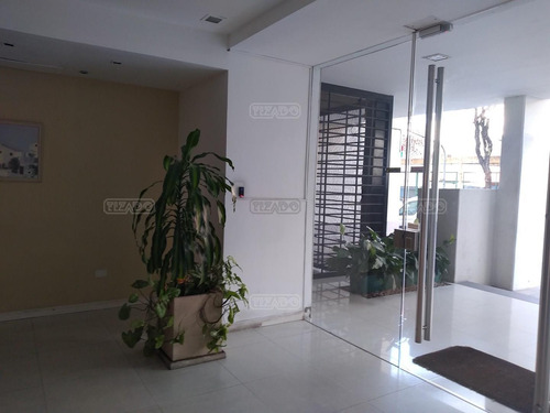 Departamento En Alquiler Ubicado En Abasto, Capital Federal, Buenos Aires