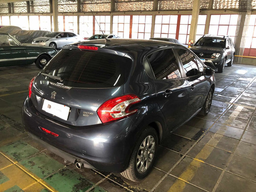 Imagen 15 de 15 de Peugeot 208 2014 1.5 Allure Touchscreen