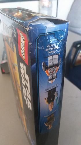 Caja LEGO Star Wars 7959 Geonosian Starfighter arrugada, número de piezas 155