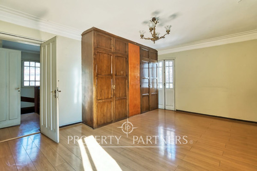 Encantadora Y Amplia Casa En Venta En El Corazón D...