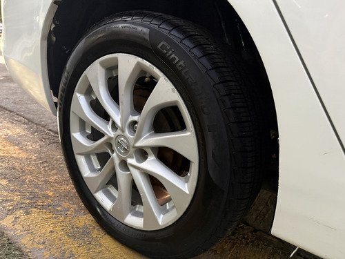 Nissan Sentra 1.8 Sense Cvt